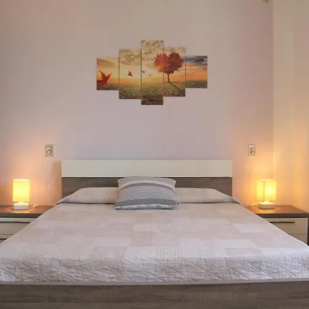 Ilde By Interhome * אסנצה די ברנצונה